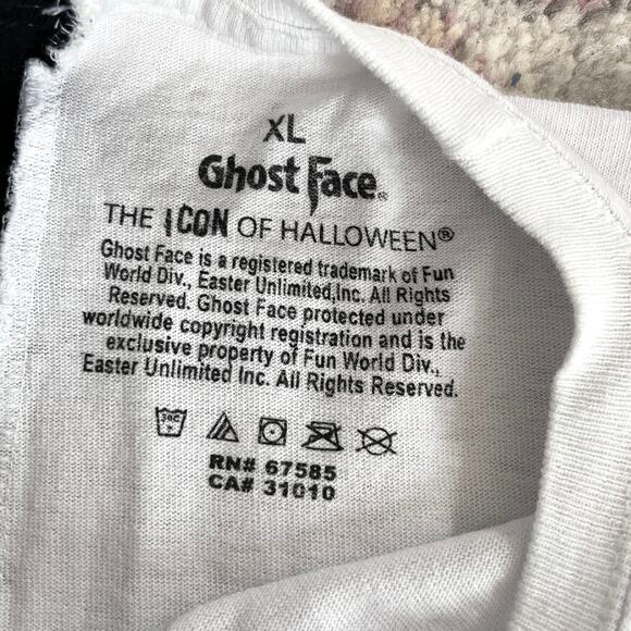Scream Ghostface Mens Crew Neck T-Shirt Size XL Black White Split Face Halloween - Picture 4 of 11
